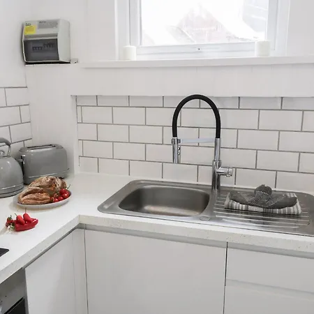 The Surfers Bolt Hole Apartman *