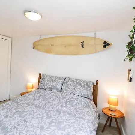 The Surfers Bolt Hole Apartman *